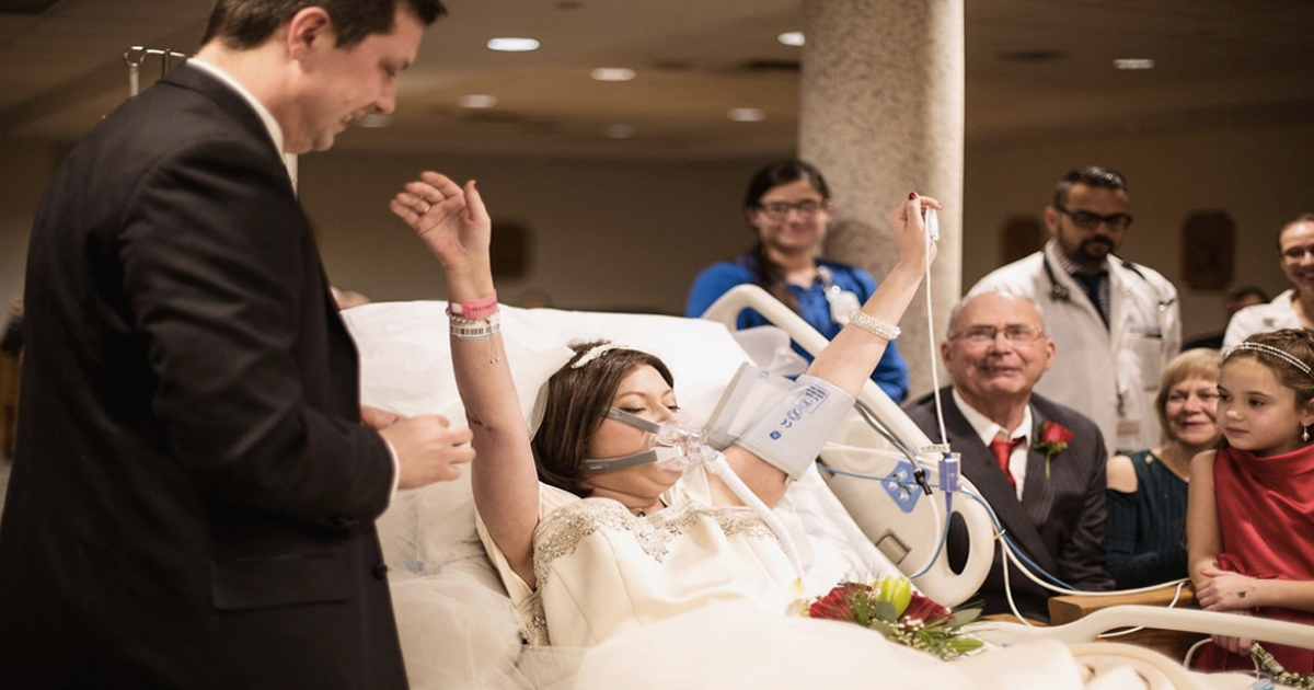 Sick Bride Died From Cancer After Reciting Wedding Vows In Hospital 7438