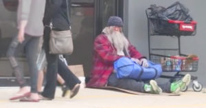 Homeless Pastor Experiment Outside Church to See What People Do